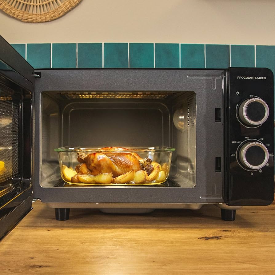 Cecotec Forno a Microonde 20L 700W
